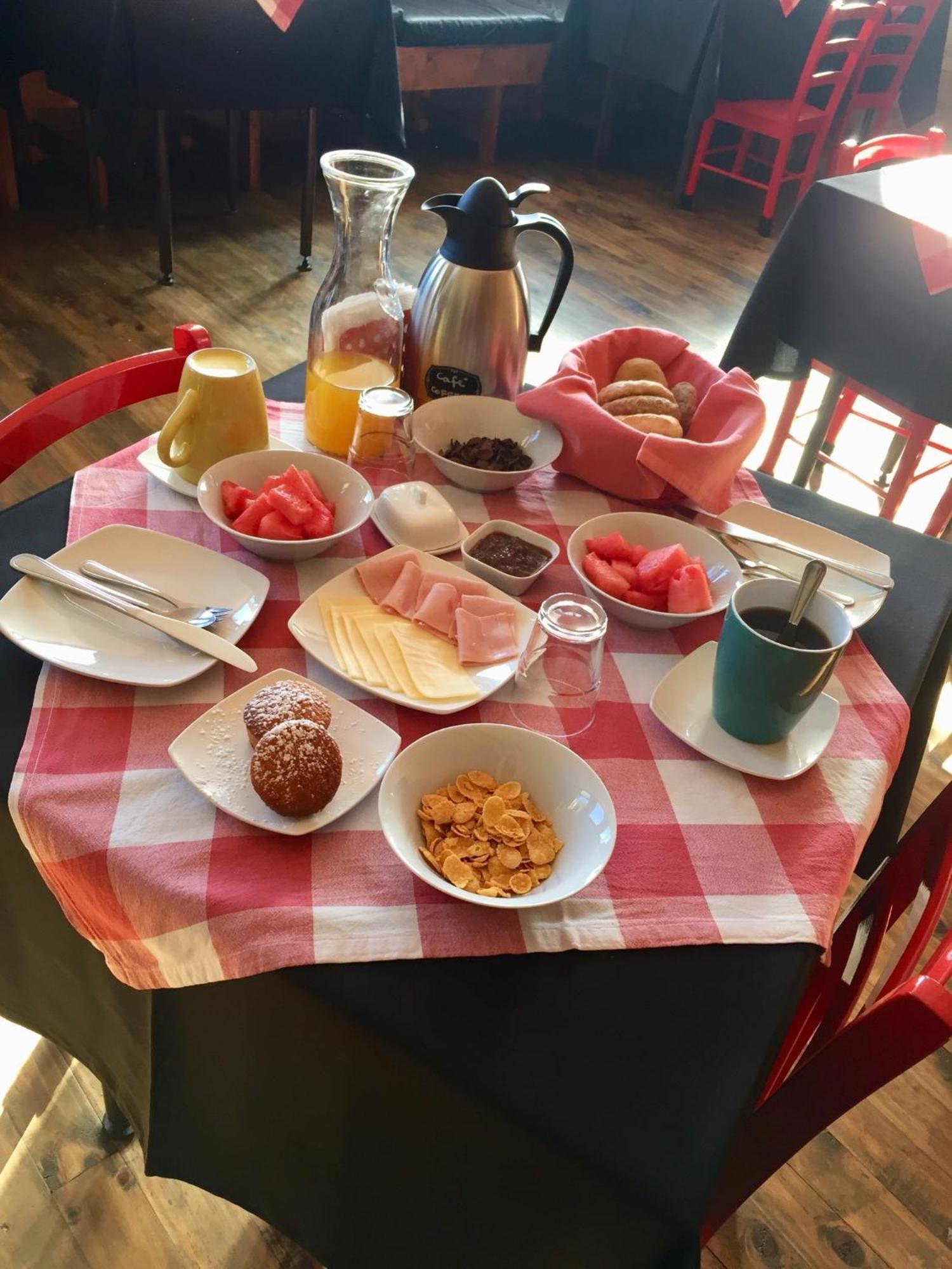 Hostal Esquina Patagonica Coyhaique Eksteriør bilde